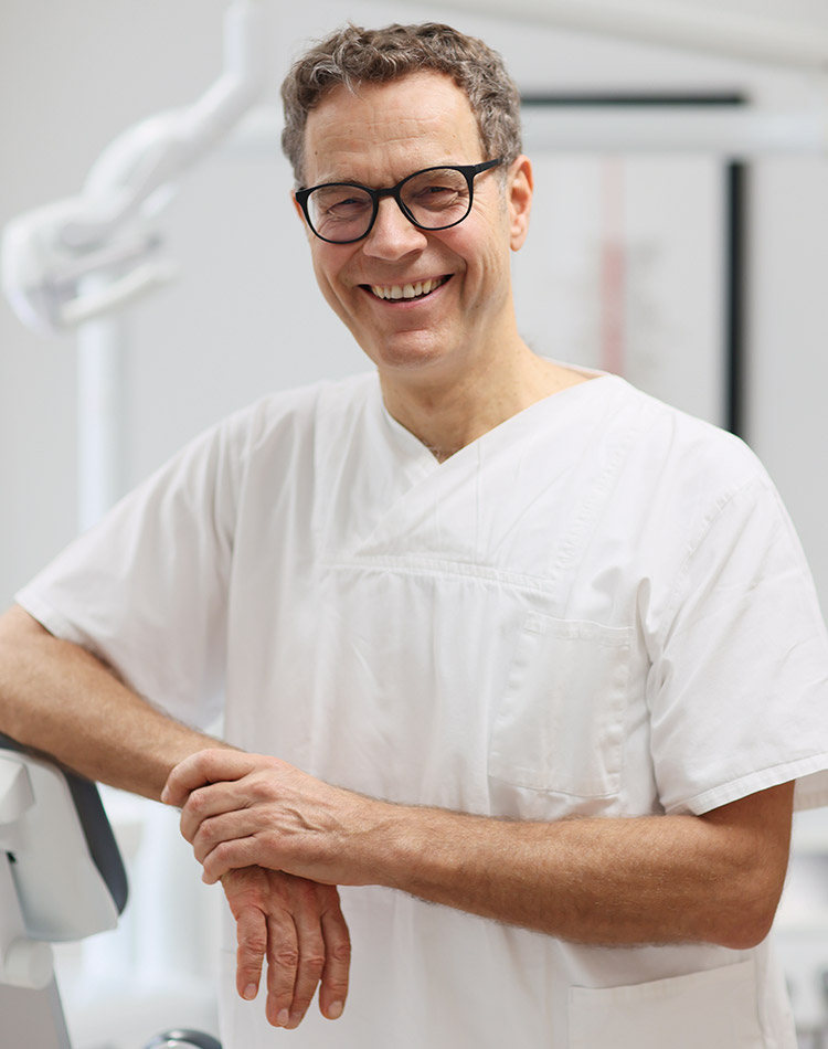 Zahnarzt Dr. Martin Knörnschild