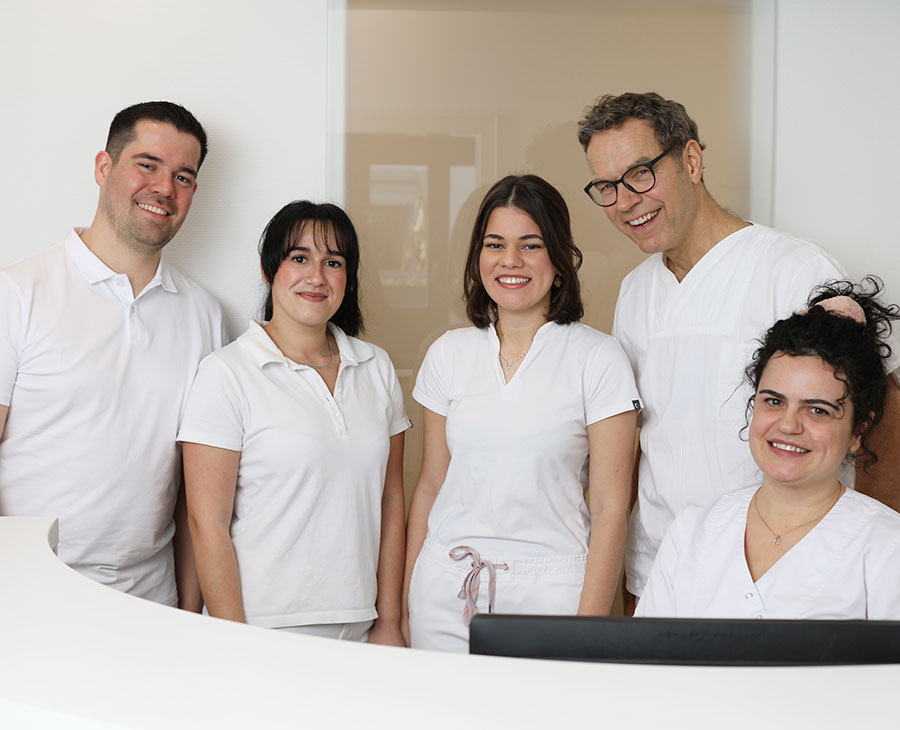 Zahnarzt Dr. Knörnschild Team